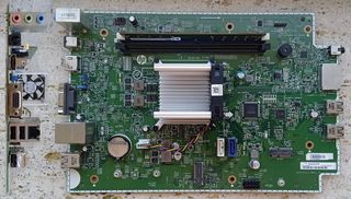 Mini Desktop HP cpu AMD A9 8GB RAM 250GB ssd