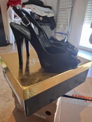 Zapatos de tacón negros talla 37