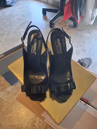 Zapatos de tacón negros talla 37