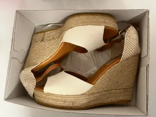 Cuñas esparto beige y blanco