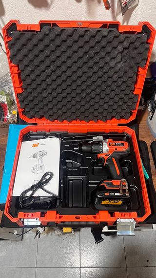 Atornillador Spit 18V con batería y cargador