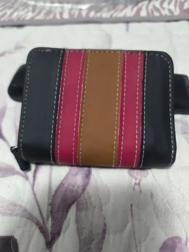 Monedero mujer negro y rosa