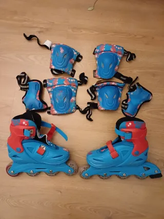 Patines en línea y protecciones infantiles
