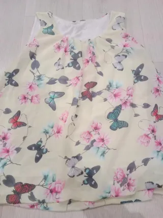 Camiseta tirantes flores y mariposas