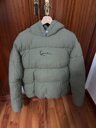 Abrigo Karl Kani verde oliva