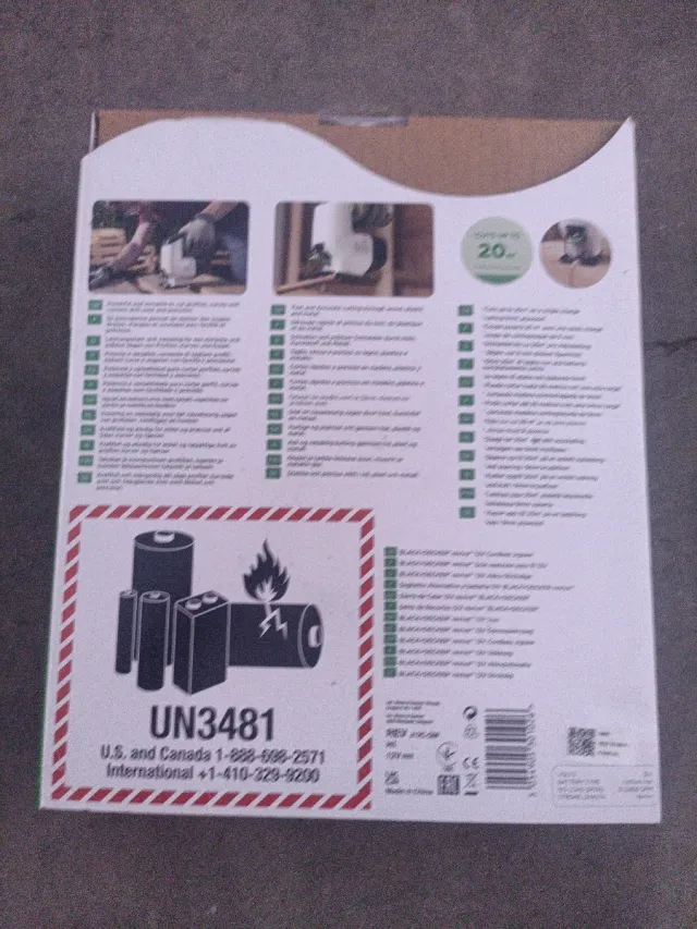 Sierra Eléctrica Black+Decker Reviva 12V