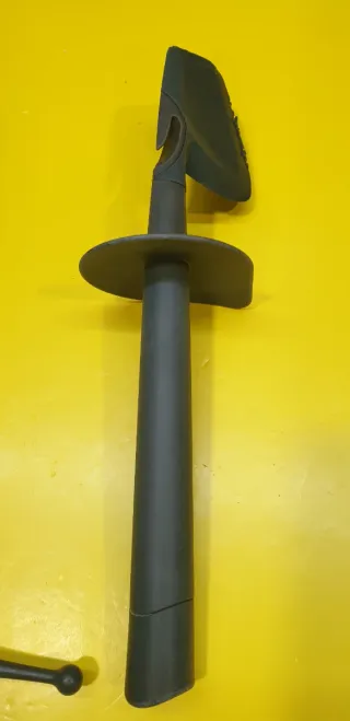 Base,espátula, mariposa y cubilete