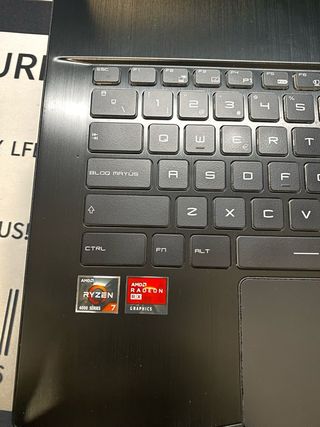 Portátil MSI Bravo 17 Negro