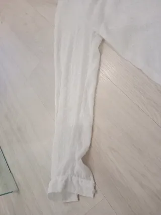 Camisa blanca con botones