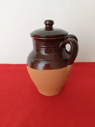 Pignata in terracotta con coperchio