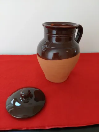 Pignata in terracotta con coperchio