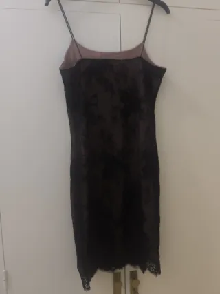 Vestido de fiesta negro con encaje