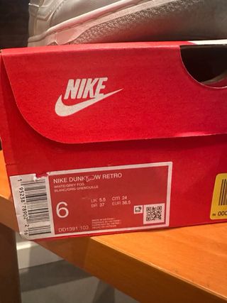Nike Dunk Low Gris/Blanco Talla 38,5