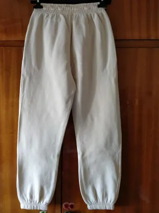 Pantalones deportivos beige mujer