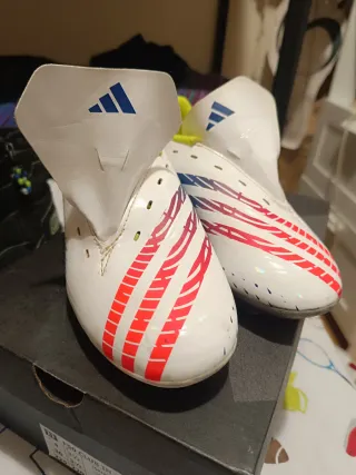 Botas de fútbol Adidas F50 Club IN