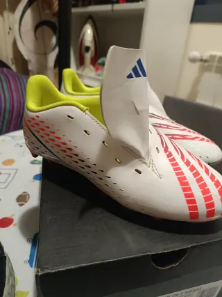 Botas de fútbol Adidas F50 Club IN