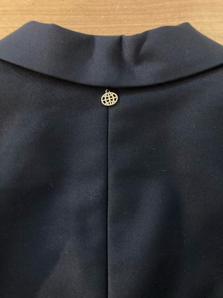 Tailleur nero con gonna elasticizzato