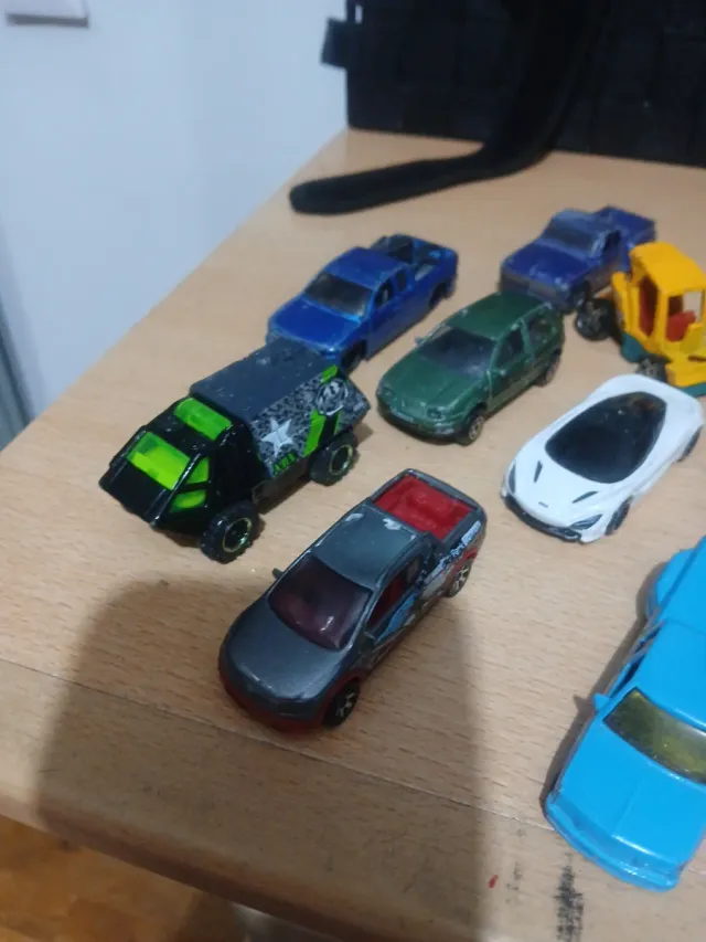 Lote Coches a escala varias marcas
