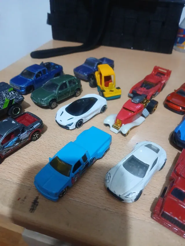 Lote Coches a escala varias marcas