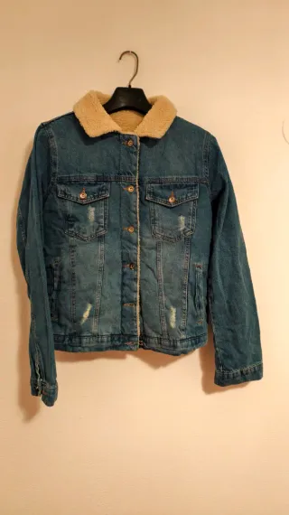 Chaqueta vaquera forrada beige y azul