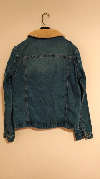 Chaqueta vaquera forrada beige y azul