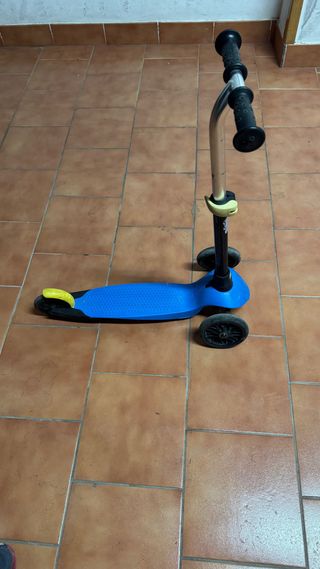 Patinete 3 ruedas azul y verde