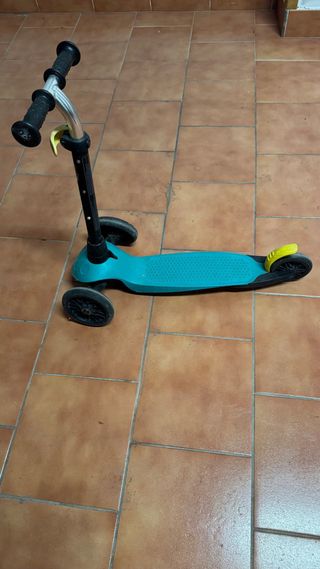 Patinete 3 ruedas azul y verde
