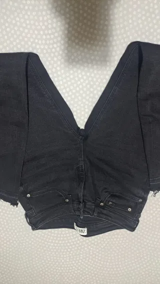 Pantalón vaquero negro Zara Talla 38