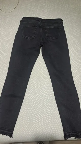 Pantalón vaquero negro Zara Talla 38