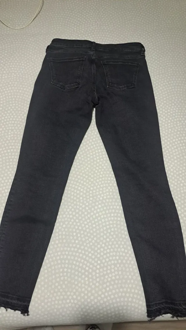 Pantalón vaquero negro Zara Talla 38