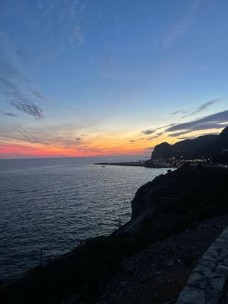 URGE .Busco trabajo con precontrato