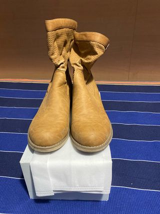 Stivaletti donna color cuoio 39