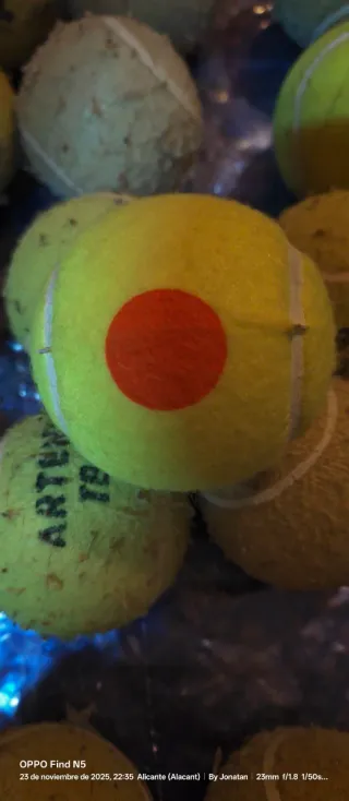 19 pelotas de tenis usadas varias marcas