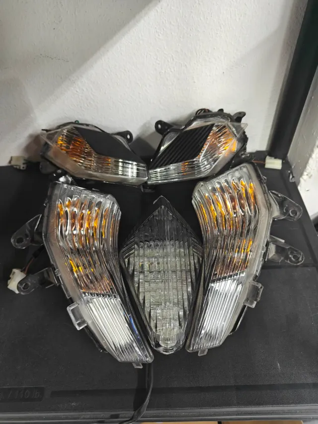 Yamaha Tmax 530 Orginal  intermitentes/luz freno