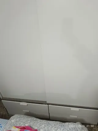 Armario Ikea puertas correderas y cajones