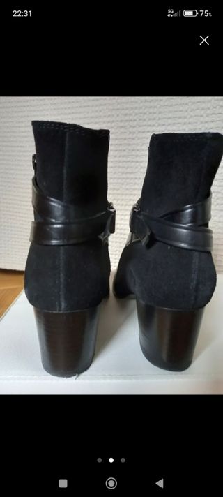 Botines de piel-ante negros
