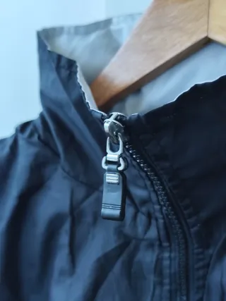 Cortavientos Puma Negro y Blanco Impermeable