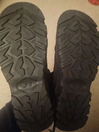 Zapatillas altas negras casi nuevas