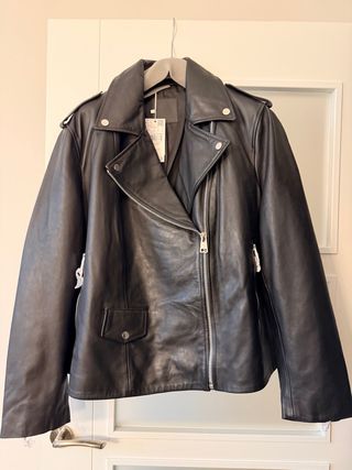 Cazadora Piel Sintética Negra Mango