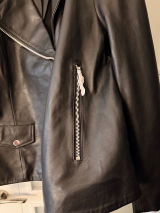 Cazadora Piel Sintética Negra Mango