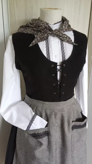 TRAJE BASERRITARRA- CASERA "160 EUROS "