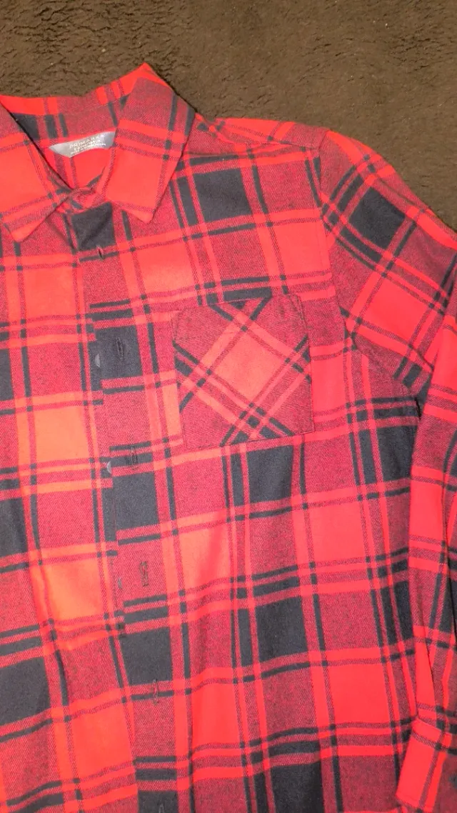 Camisa de cuadros roja y negra para niño
