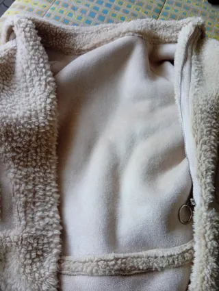 Giaccone donna effetto lana con cinturini