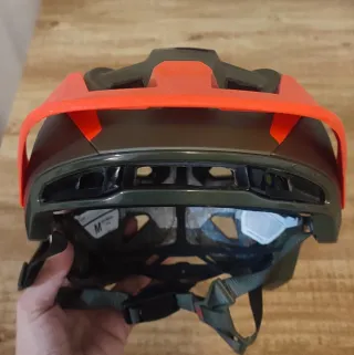 Casco FOX MTB apenas sin uso.