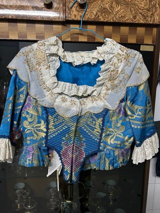 Traje de Fallera Siglo. Equivale a una talla 44