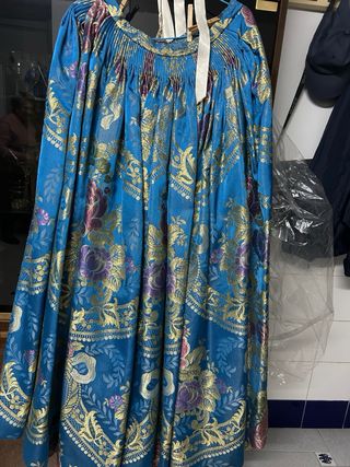 Traje de Fallera Siglo. Equivale a una talla 44
