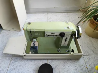 Máquina de coser Alfa