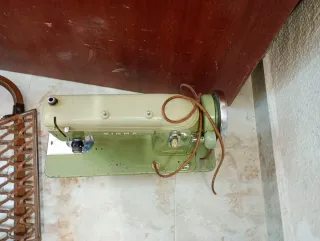 Máquina de coser Sigma verde