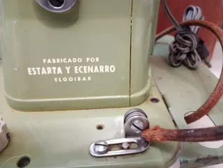 Máquina de coser Sigma verde