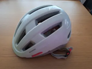 Patinetes Tijuana y cascos Decathlon